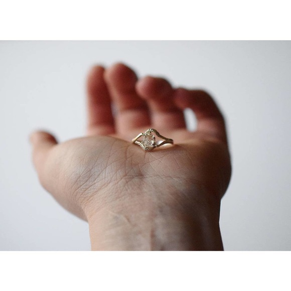 Engagement Ring, Art Deco Ring Raw Stone Rings, Gift for her - Picture 8 of 9